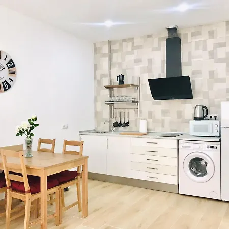 Cozy And Functional Apartment In Malaga Center