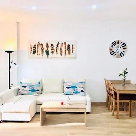 Apartment Cozy And Functional Apartment In Malaga Center